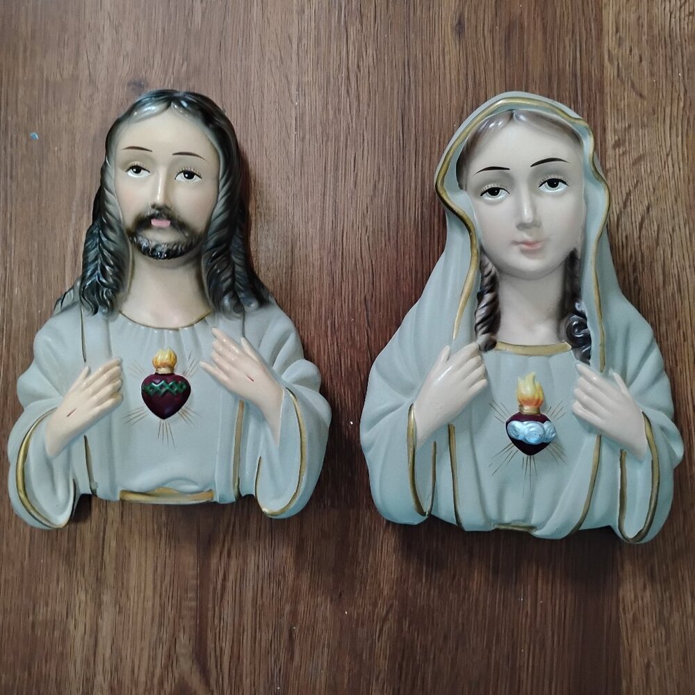 Vintage Ucagco Japan Chalk Ware Virgin Mary Jesus Sacred Heart Wall Hanging 7"